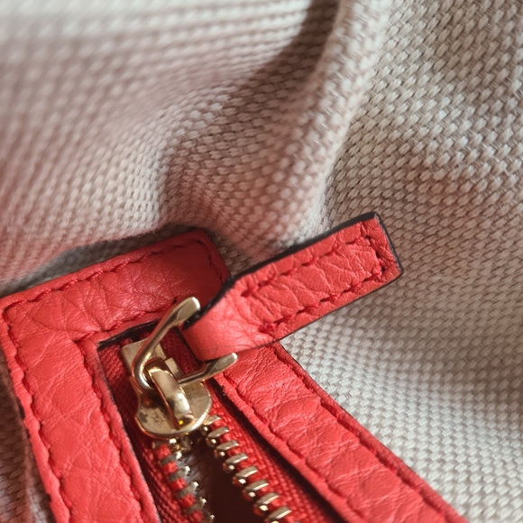 GUCCI SOHO CHAIN MEDIUM TOTE BAG - Picture 9 of 14